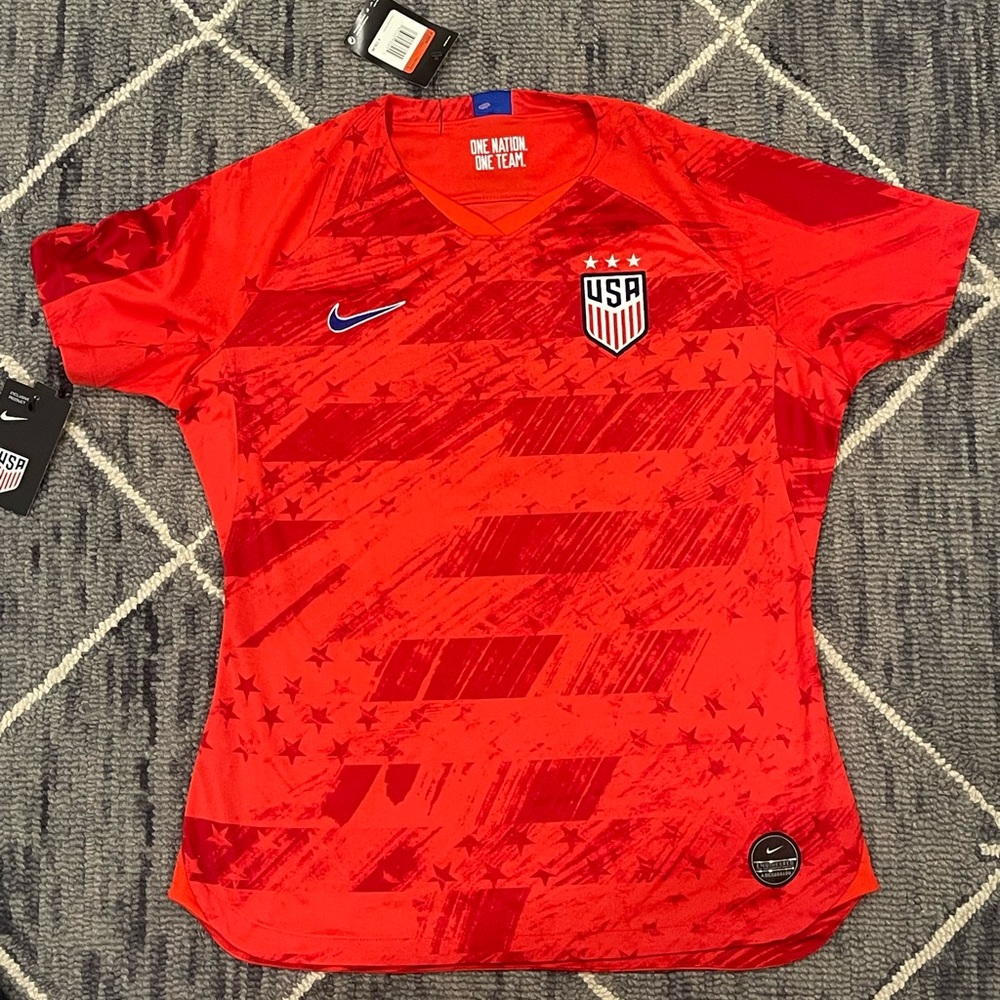 Nike USA women soccer jersey large